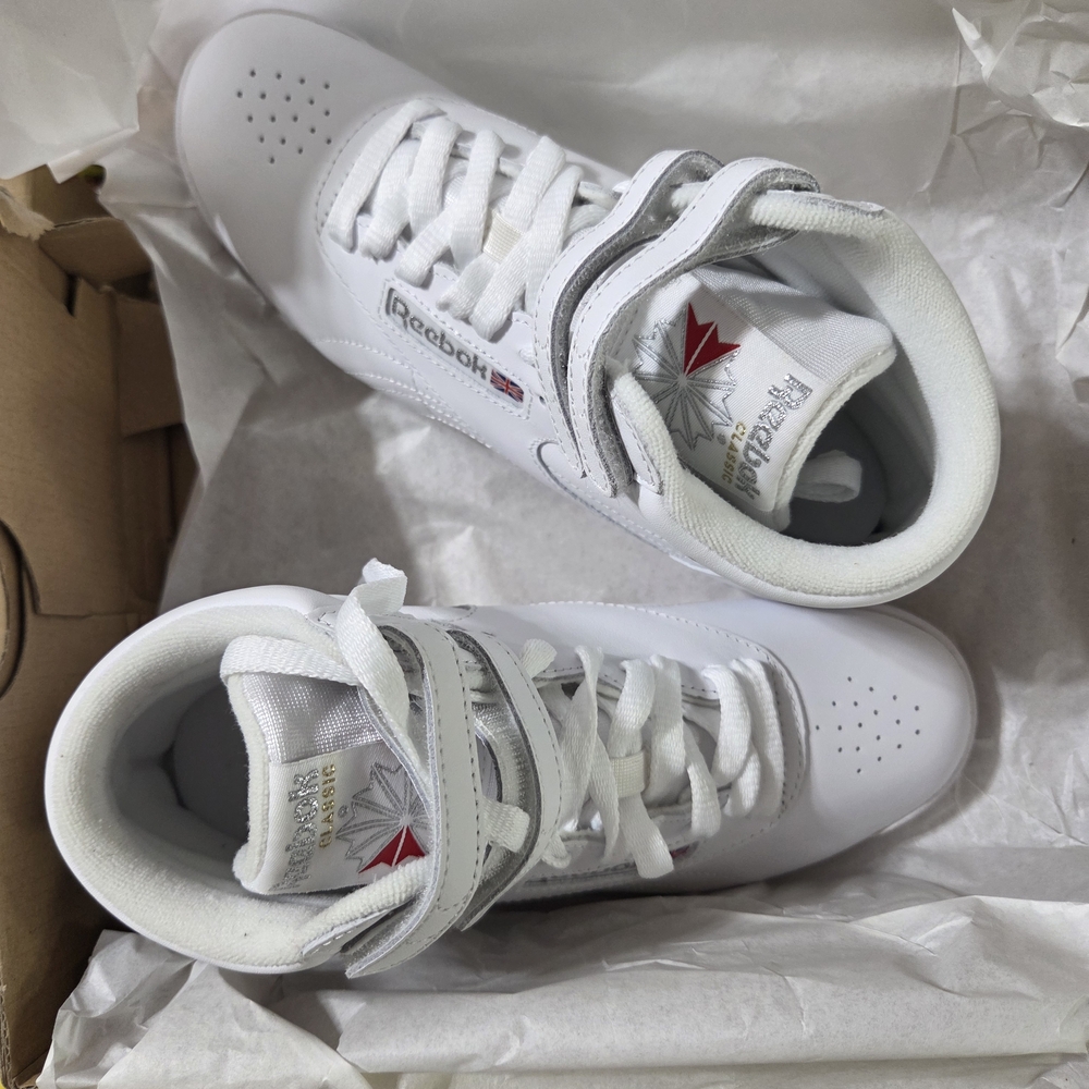 SOLD:Reebok Women/ Big Kids White Classic Freestyle High-Top Sneakers 80's Style